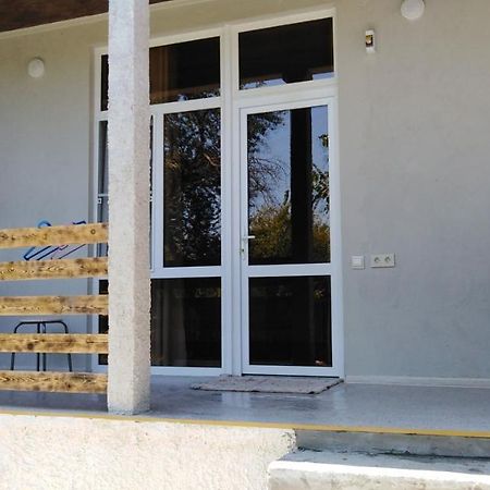 At the seaside Hotel Pizunda Exterior foto