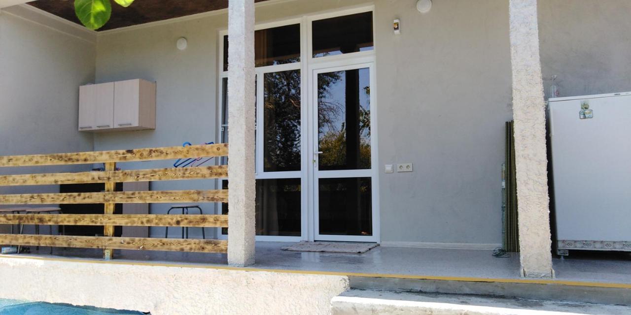 At the seaside Hotel Pizunda Exterior foto